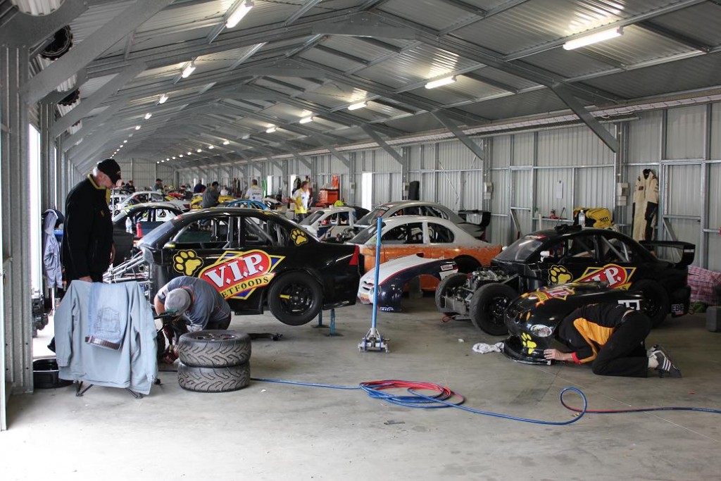 In the pits - Aussie Racing Cars