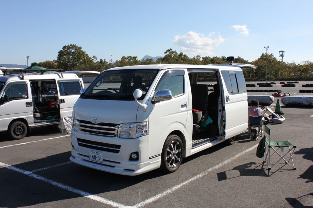 Fuji Speedway - Vans and Bikes - Engineered to Slide