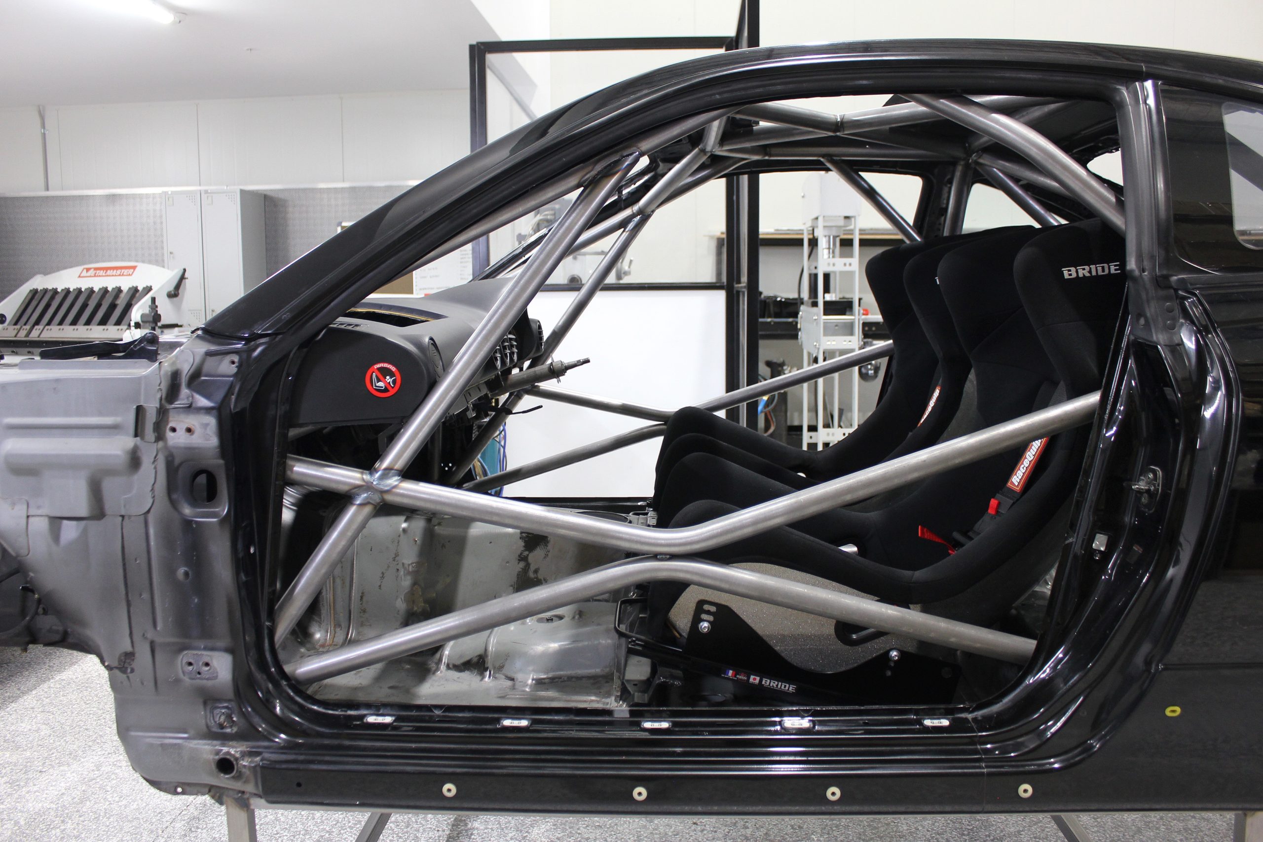 S15 Roll Cage - Engineered to Slide.