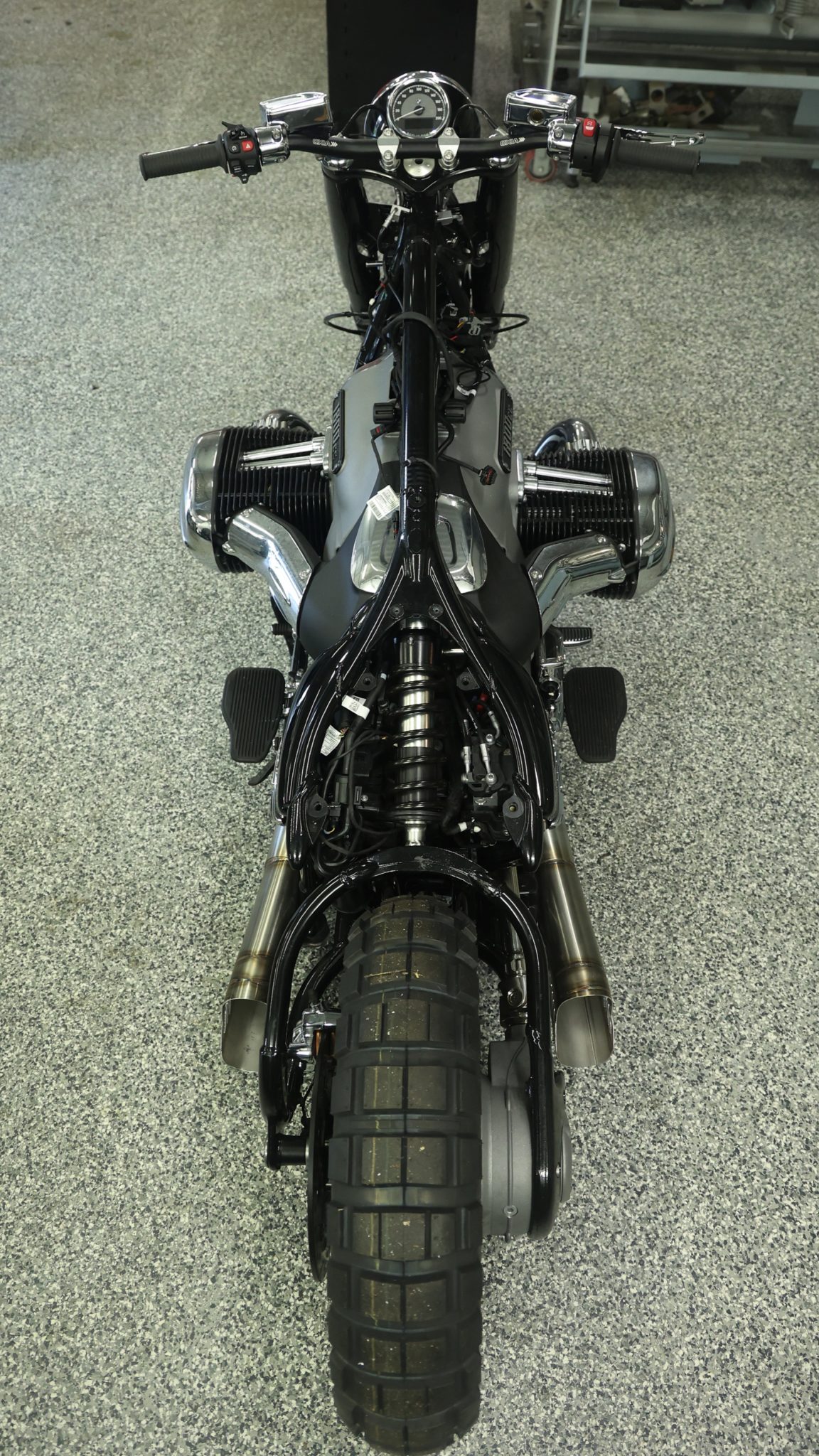 BMW R18 Custom Build - Engineered To Slide