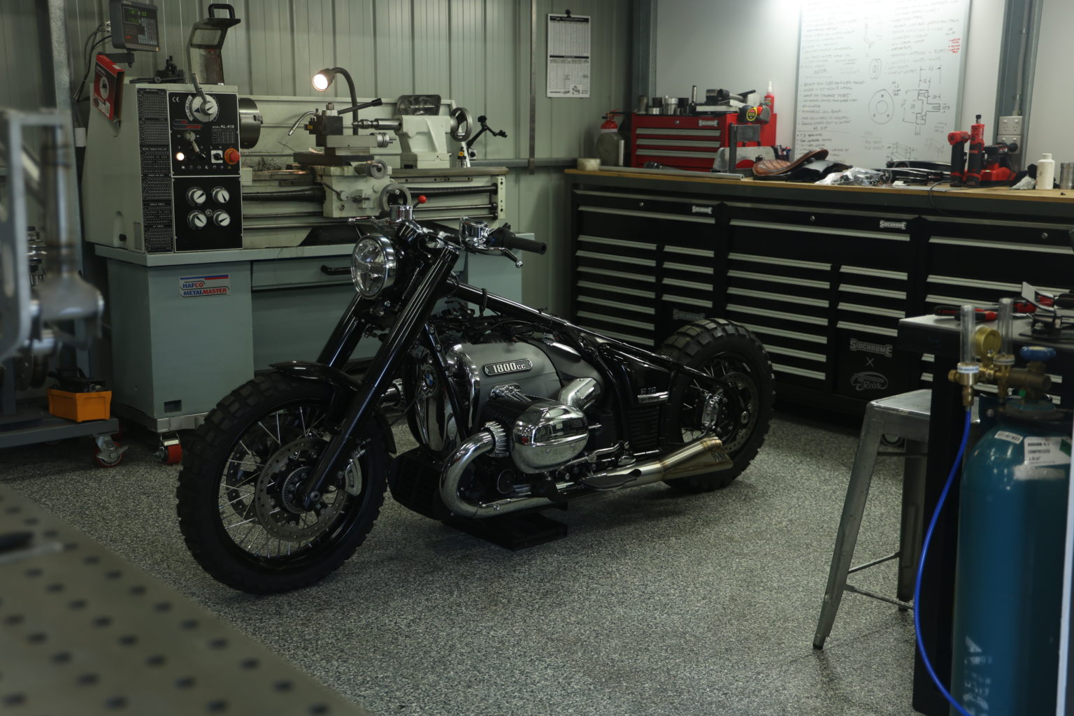 BMW R18 Custom Build - Engineered To Slide